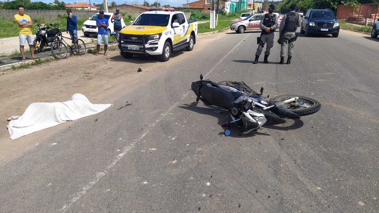 Motociclista morre após ser atingido por carro na AL-101, em Paripueira