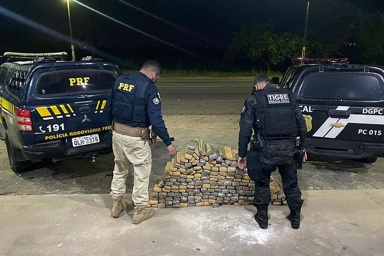 Polícia Civil e PRF apreendem 170kg de maconha e prendem cinco pessoas em AL