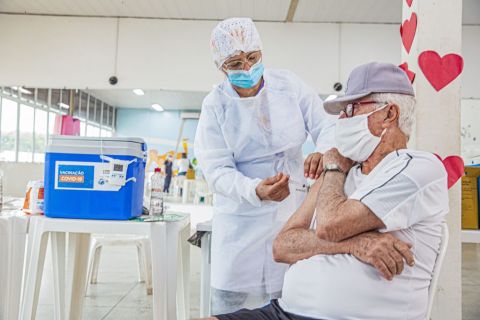 dosos de 75, 76 e 77 anos começam a ser vacinados na segunda em Arapiraca