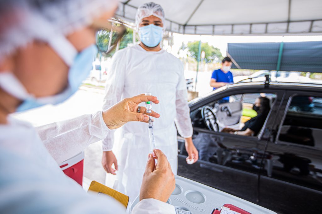 Drive thru da vacina funcionará das 8 às 20h a partir deste sábado em Arapiraca