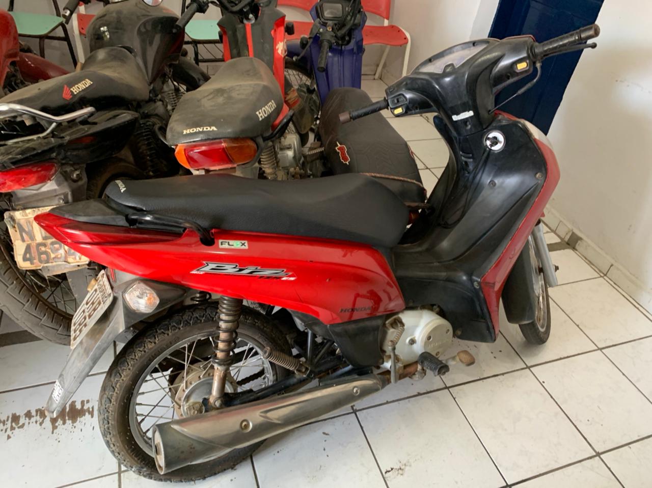 Homem é preso com moto roubada durante operação policial em Craíbas