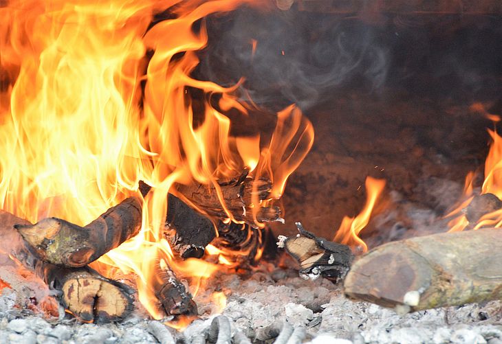 Samu/AL orienta sobre como proceder ao sofrer queimaduras no período junino