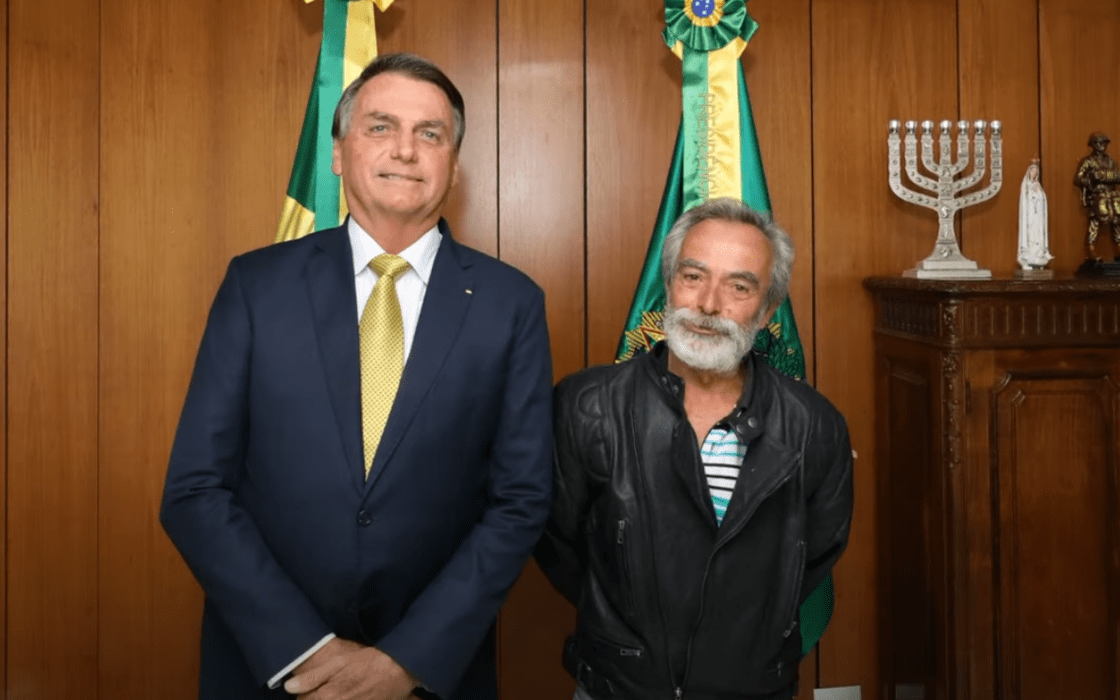 Alagoano viaja 2 mil quilômetros em uma cinquentinha para conhecer Bolsonaro Viagem durou 12 dias