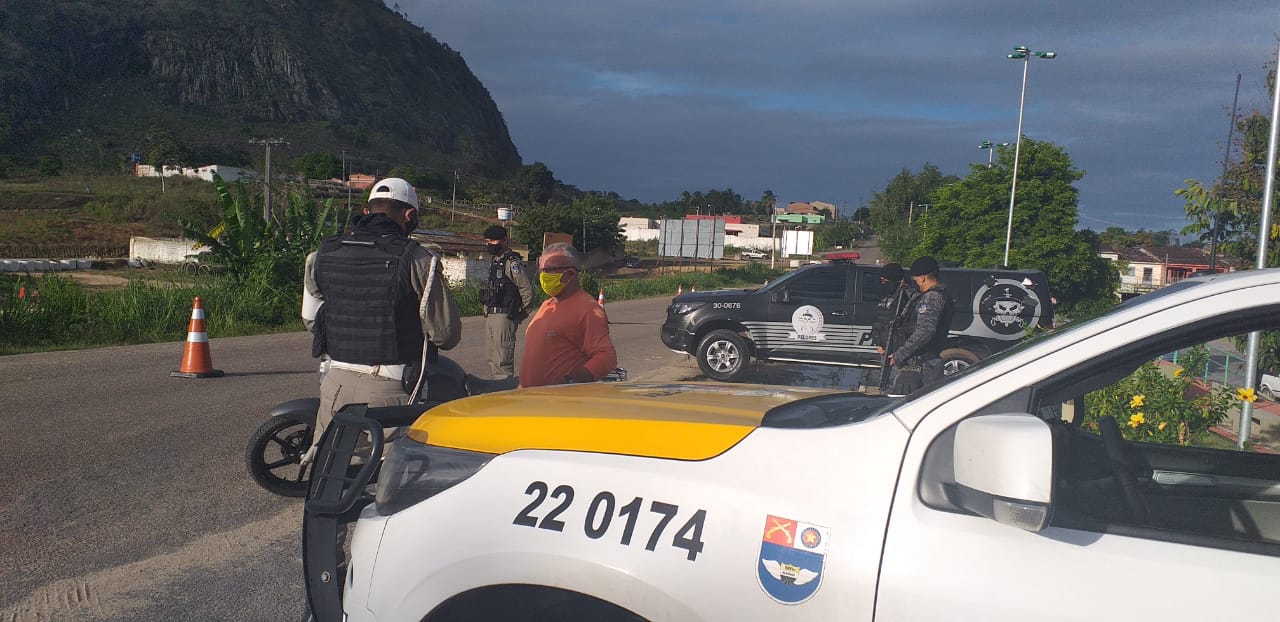 Operação em Boca da Mata flagra motociclistas sem capacete e outros inabilitados