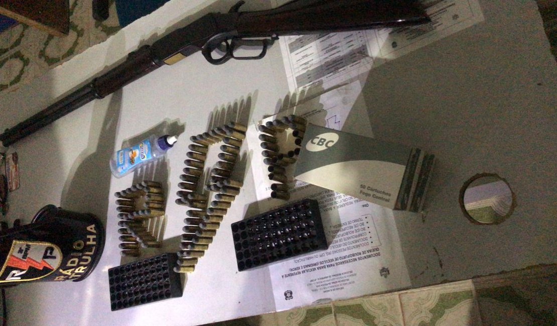 Empresário ameaça frentista e é preso por diversos crimes em Arapiraca