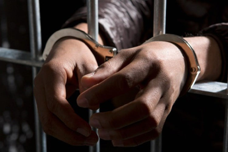PC-AL prende homem foragido há 21 anos acusado de matar pai e filho; veja vídeo